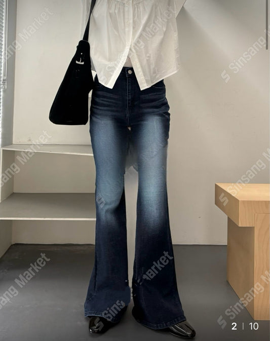 超顯瘦彈力牛仔喇叭褲