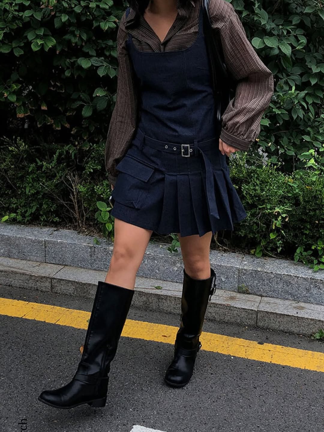 假牛仔布百褶連身裙