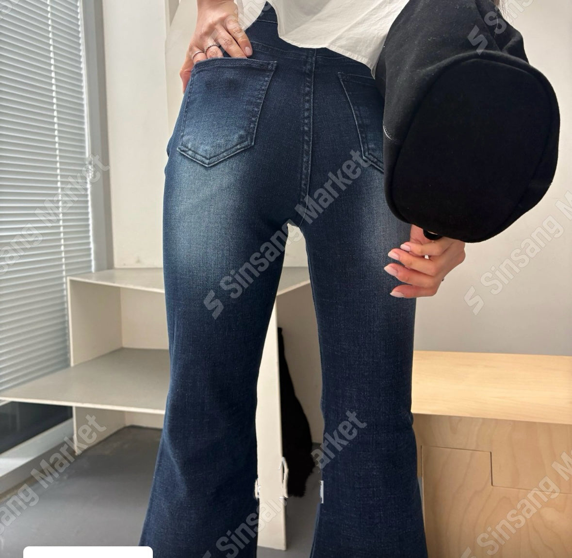 超顯瘦彈力牛仔喇叭褲